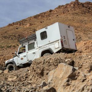 Land Rover Defender 130 – na stromiźnie - Blog podróżniczy - PIES PUSTYNI