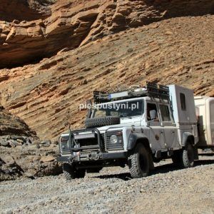 Land Rover Defender 130 – w wąwozie - Blog podróżniczy - PIES PUSTYNI