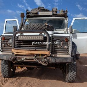 Land Rover Defender 130 – na trasie - Blog podróżniczy - PIES PUSTYNI