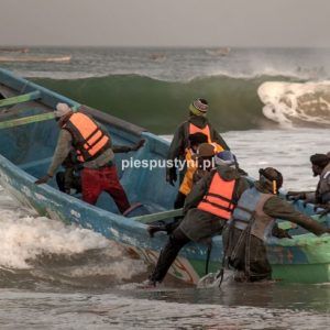 Port rybacki w Nawakszut 7 - Blog podróżniczy - PIES PUSTYNI